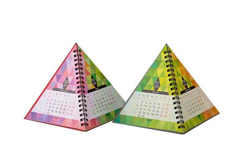 calendar-de-birou-personalizat-pyramid